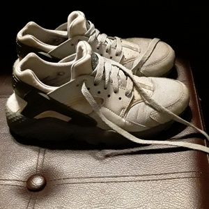 Gray Nike huarache sneakers